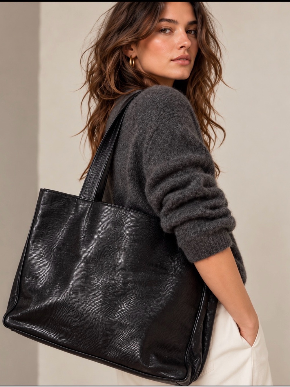 VTG I. Magnin Design Studio Black Textured Oversized Tote/Shoulder Bag
